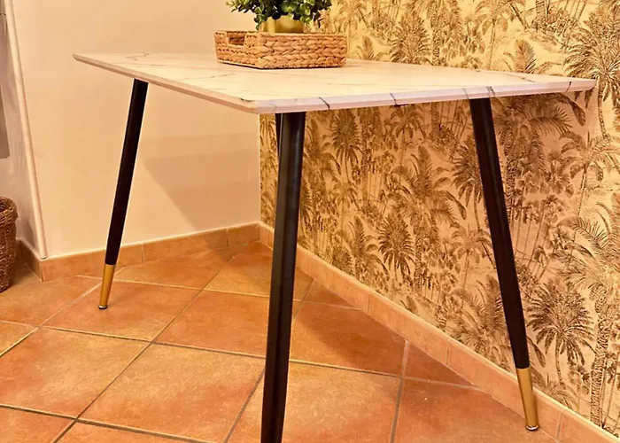 Villarey - In Apartment