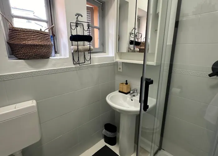 Villarey - In Apartment